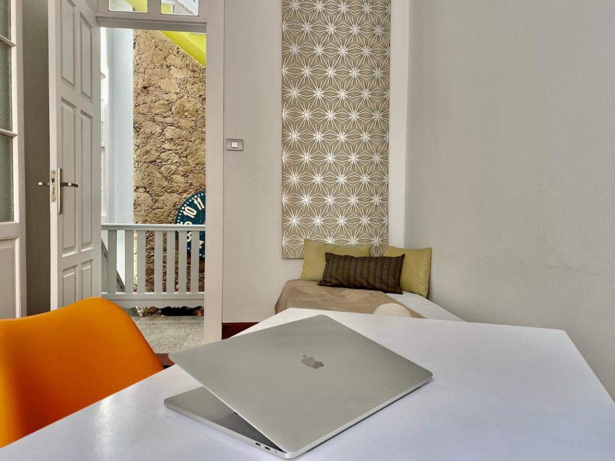 Traditional Townhouse With Private Rooftop Terrace 라스팔마스 외부 사진